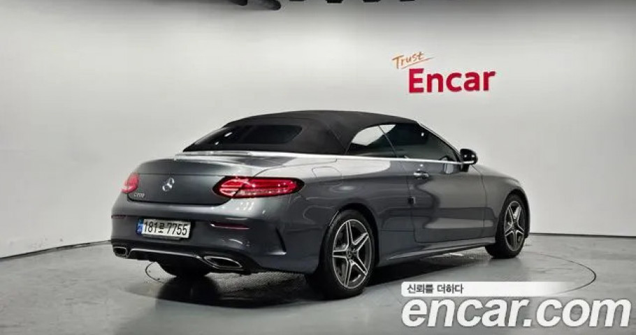 Mercedes-Benz C-Class 