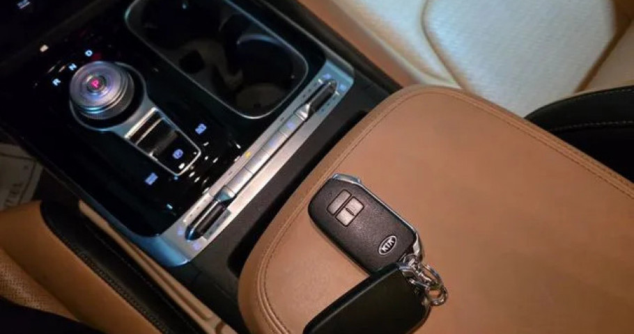 Kia Carnival 