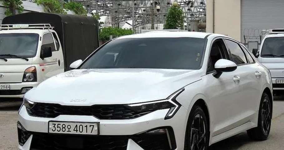 Kia K5 