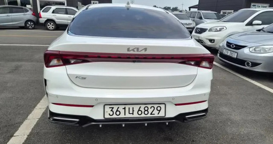 Kia K5 