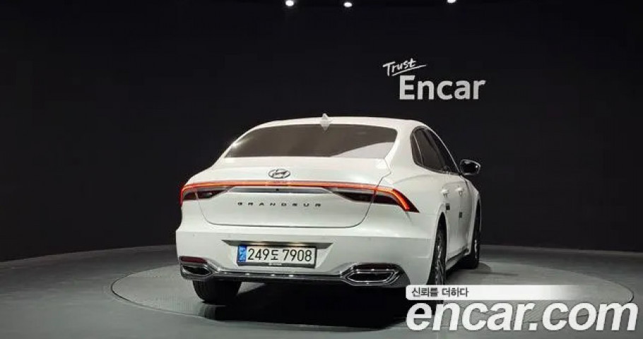 Hyundai Grandeur 