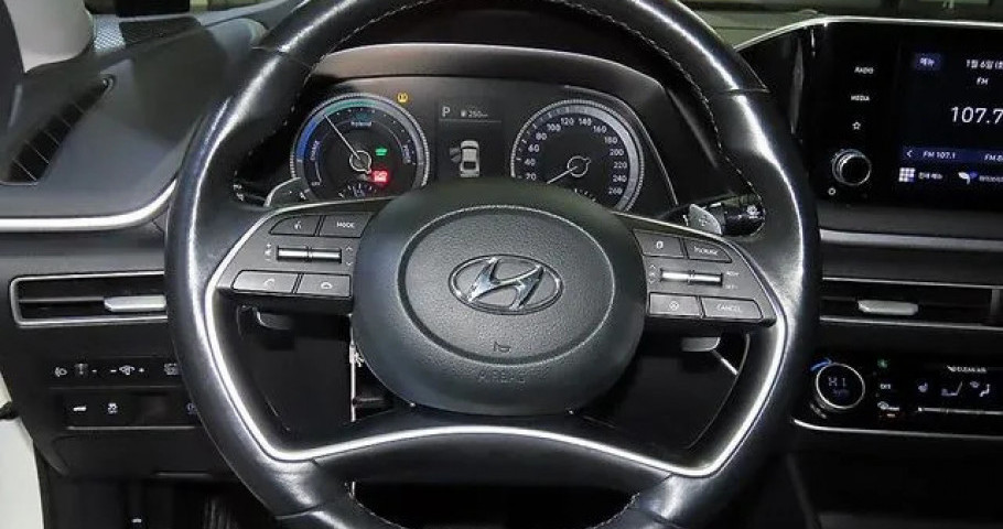 Hyundai Sonata 