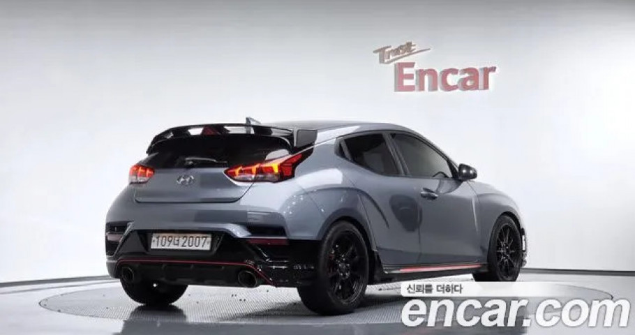 Hyundai Veloster 