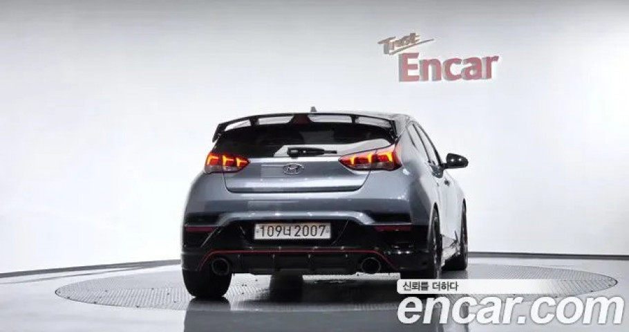 Hyundai Veloster 