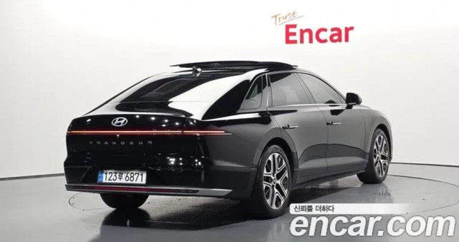 Hyundai Grandeur 