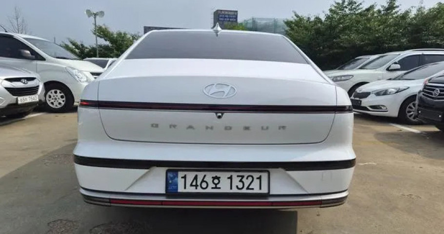 Hyundai Grandeur 