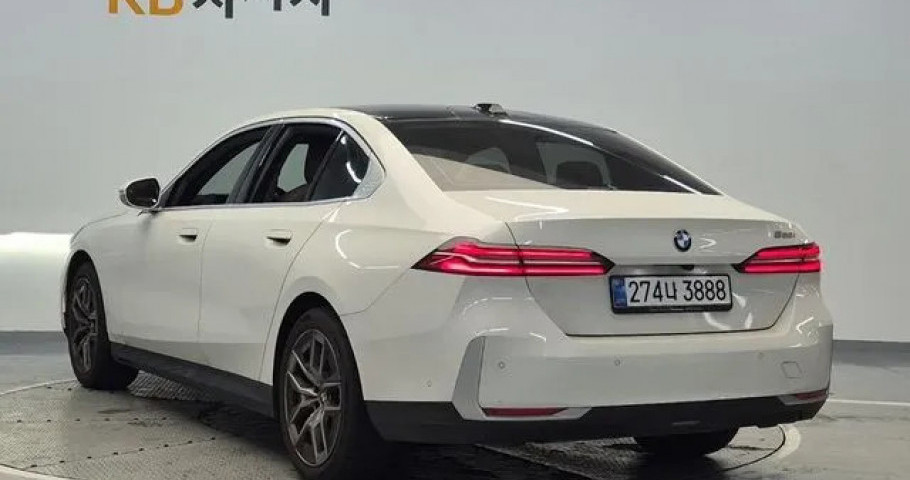 Bmw 5-Series 