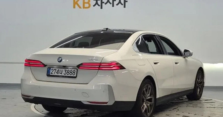 Bmw 5-Series 