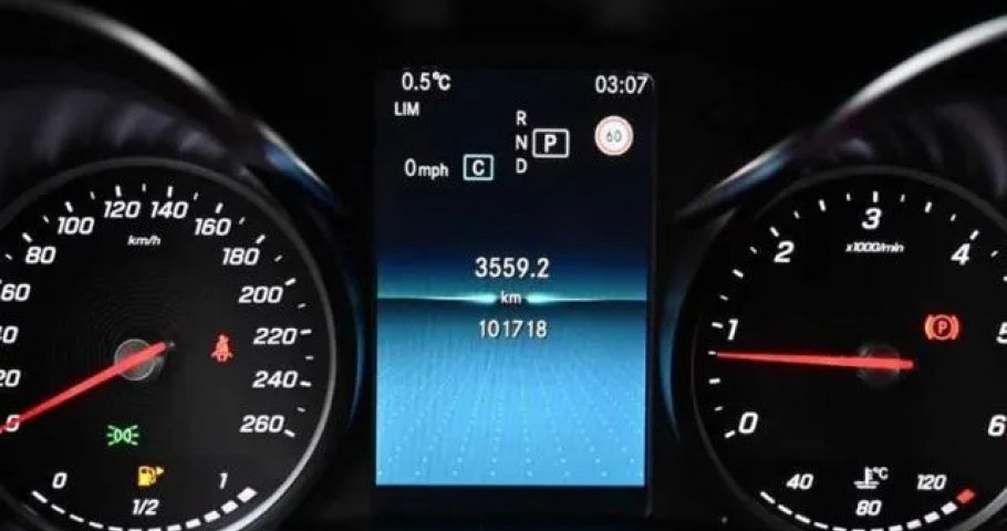 Mercedes-Benz C-Class 