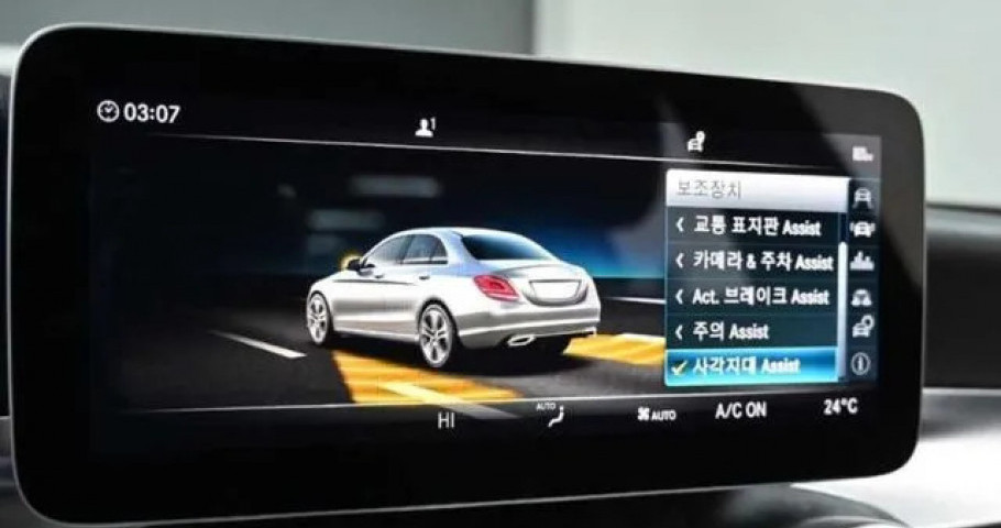 Mercedes-Benz C-Class 
