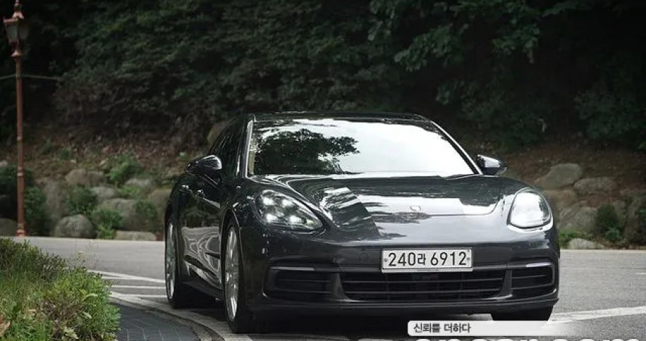Porsche Panamera 