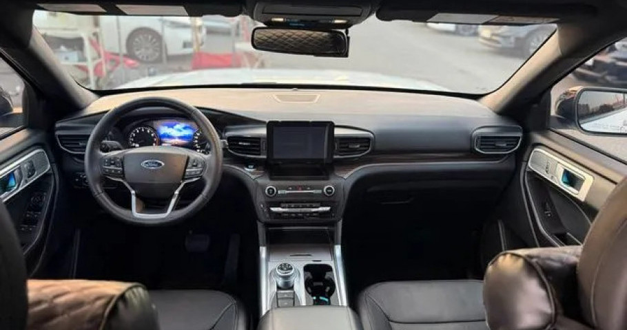 Ford Explorer 