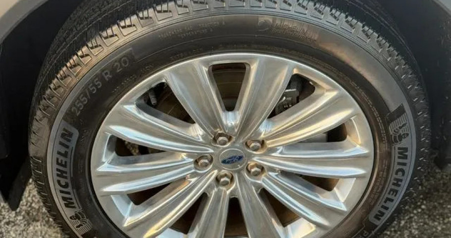 Ford Explorer 