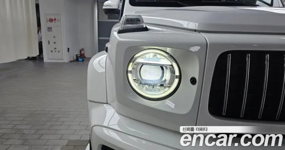 Mercedes-Benz G-Class 