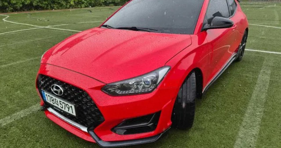 Hyundai Veloster 