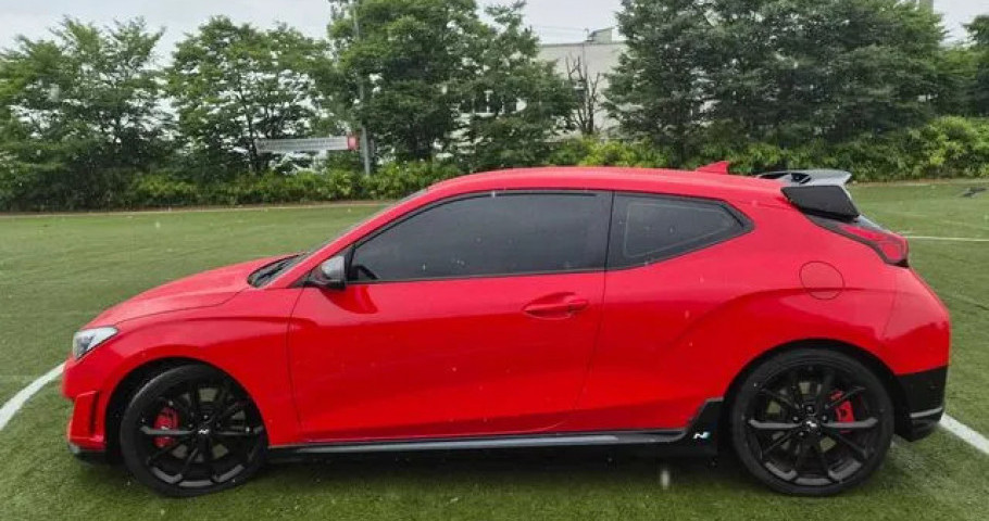 Hyundai Veloster 