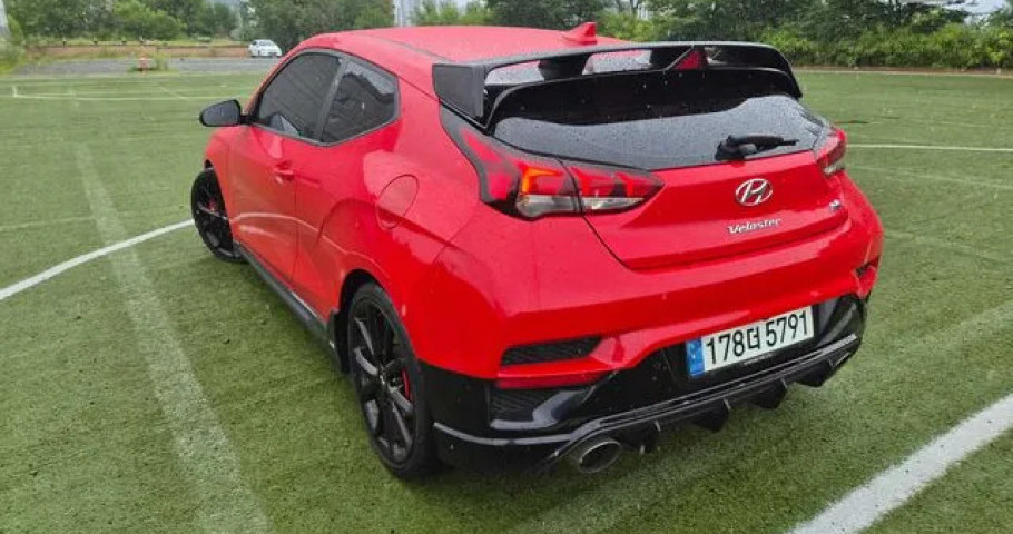 Hyundai Veloster 