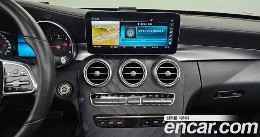 Mercedes-Benz C-Class 