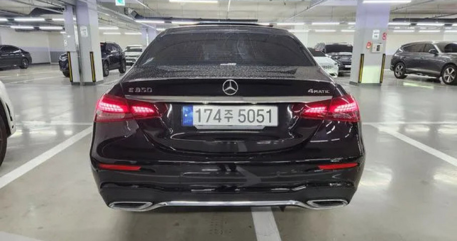 Mercedes-Benz E-Class 