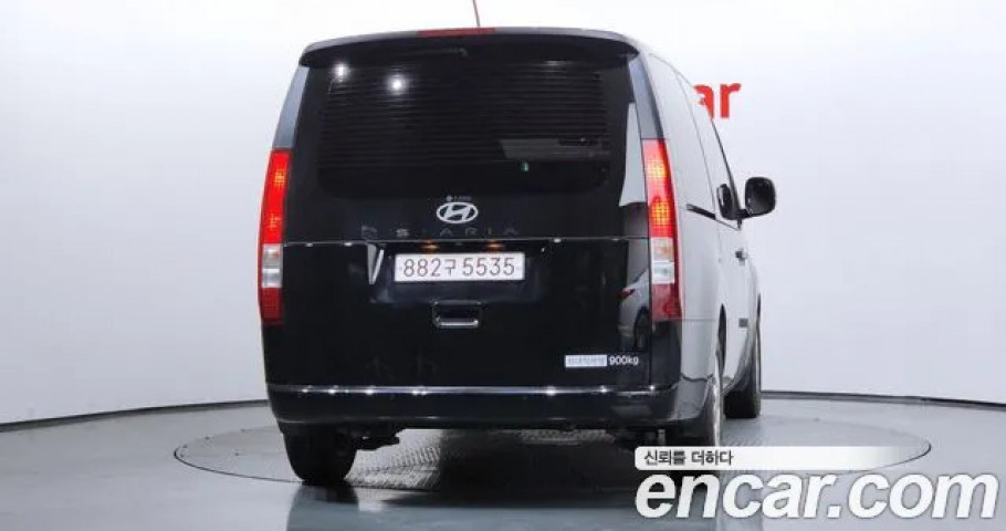 Hyundai Staria 