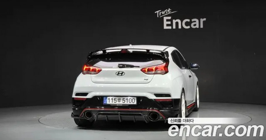 Hyundai Veloster 