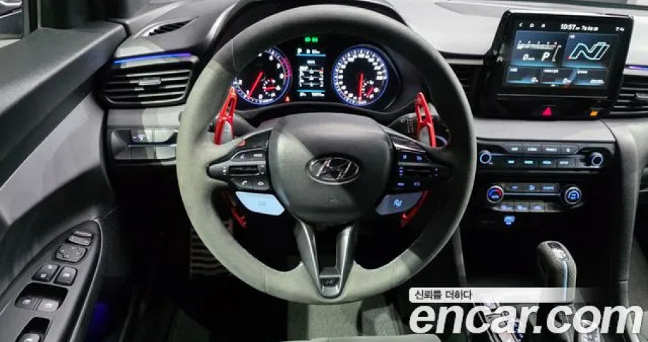 Hyundai Veloster 