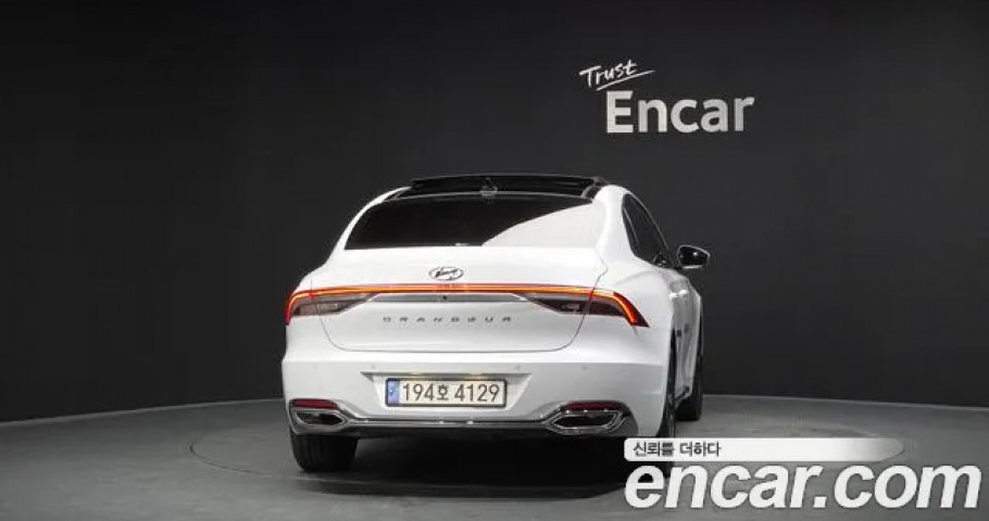 Hyundai Grandeur 