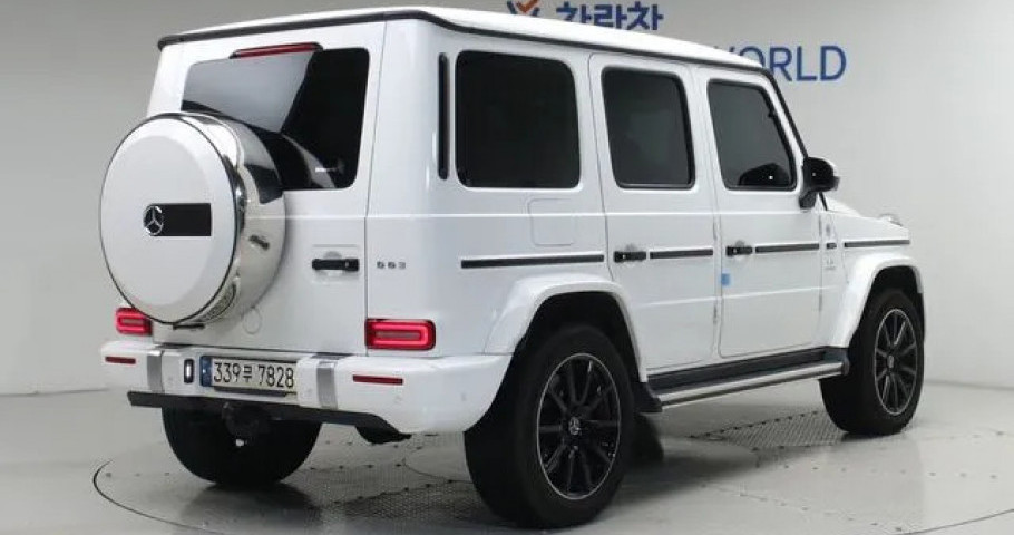Mercedes-Benz G-Class 