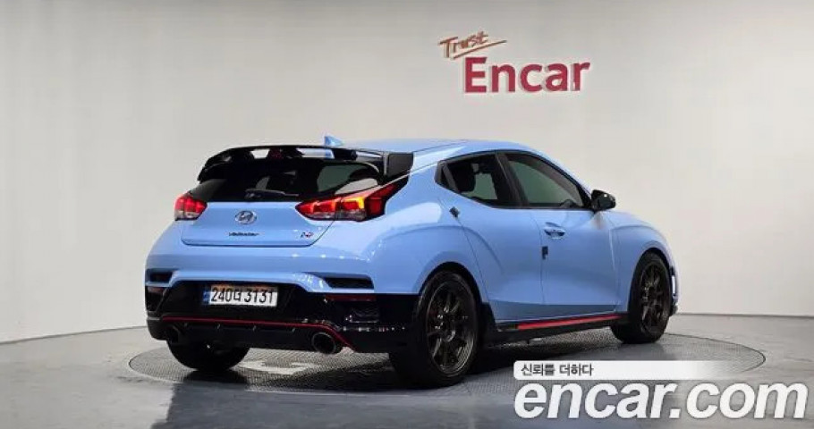 Hyundai Veloster 