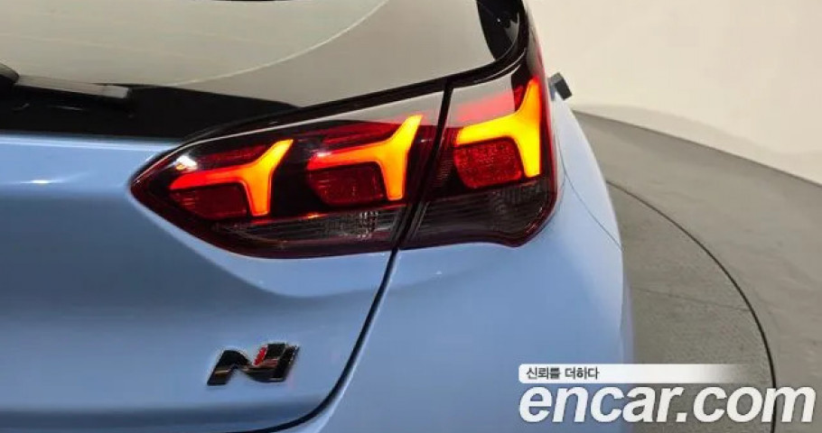 Hyundai Veloster 
