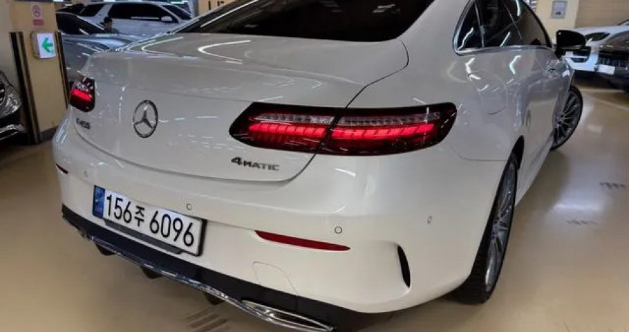 Mercedes-Benz E-Class 