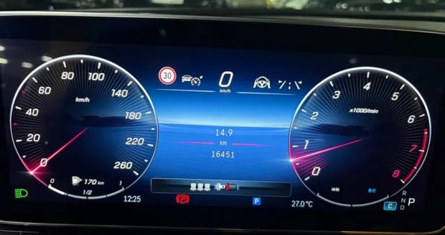 Mercedes-Benz C-Class 
