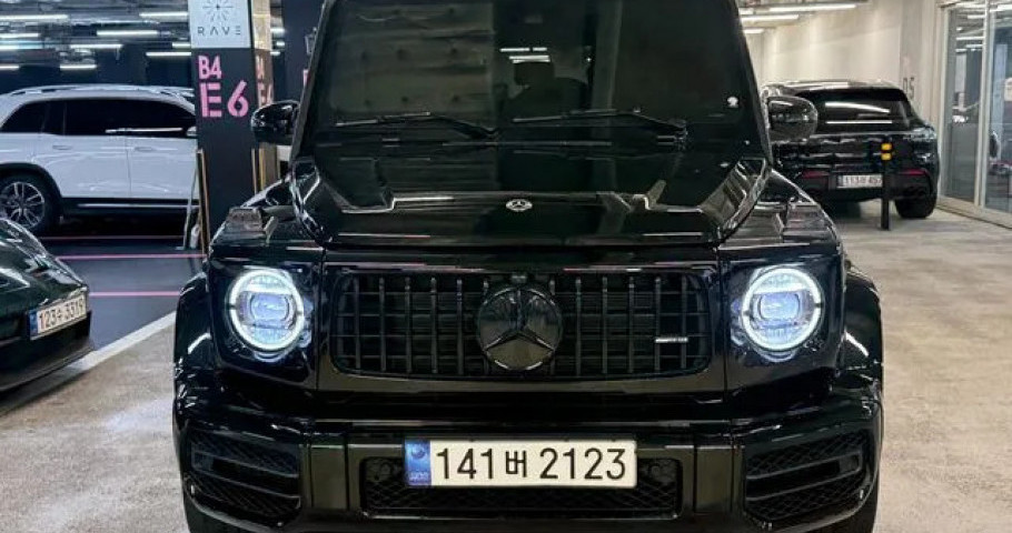 Mercedes-Benz G-Class 