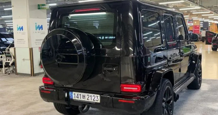 Mercedes-Benz G-Class 