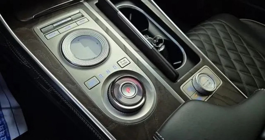 Genesis Gv80 