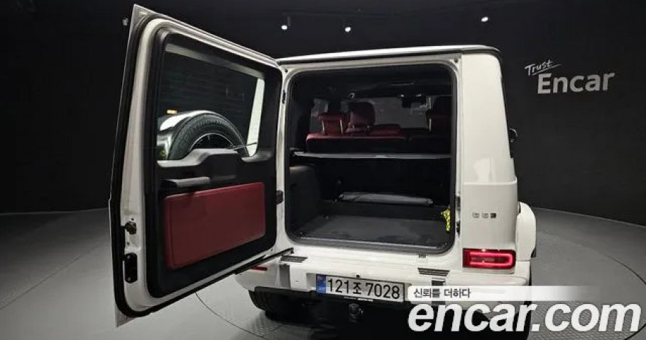 Mercedes-Benz G-Class 