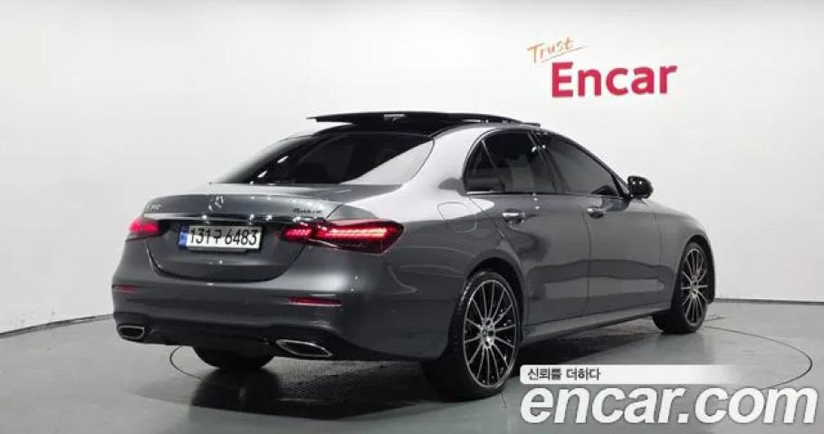 Mercedes-Benz E-Class 