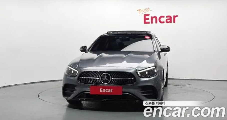 Mercedes-Benz E-Class 
