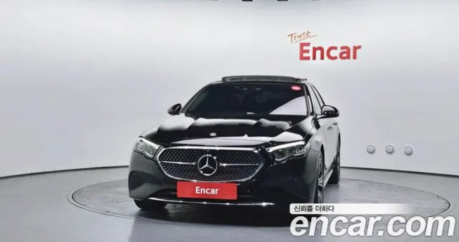 Mercedes-Benz E-Class 
