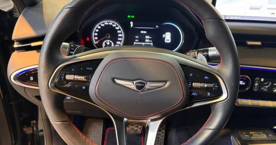 Genesis Gv70 
