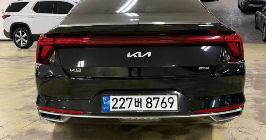 Kia K8 