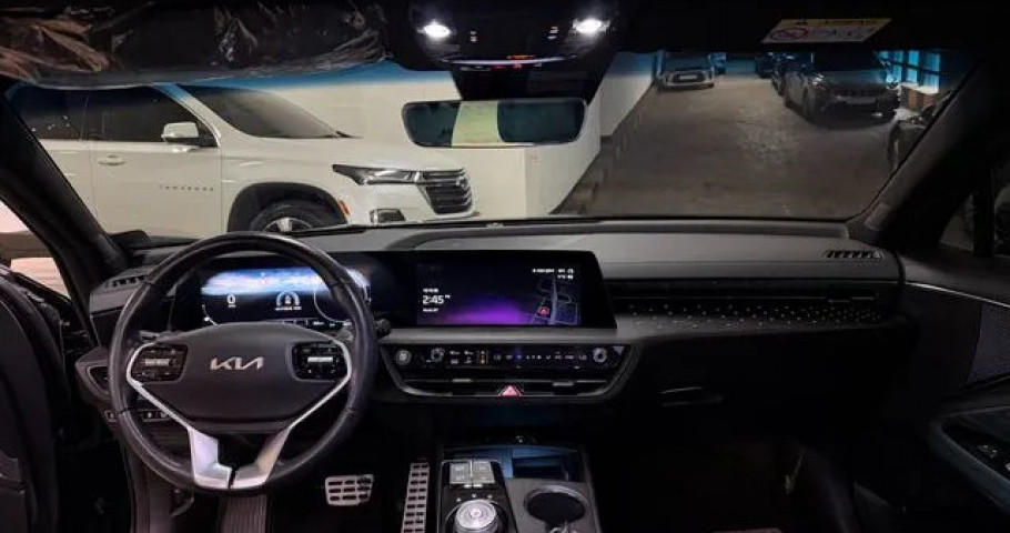 Kia K8 
