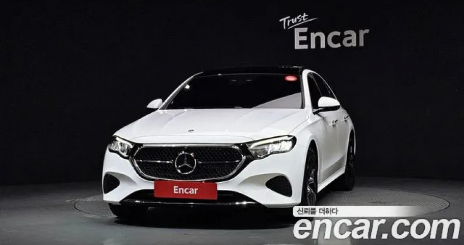 Mercedes-Benz E-Class 
