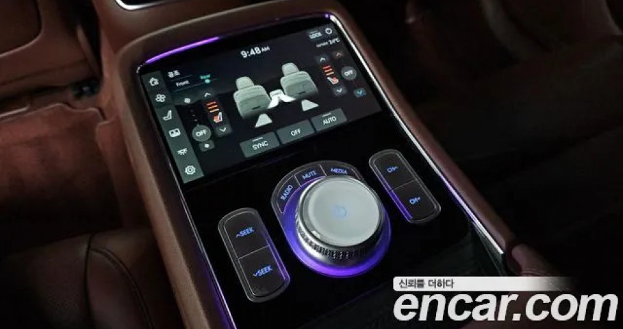 Genesis G90 