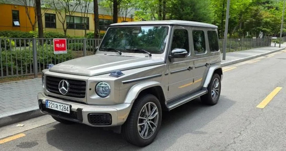 Mercedes-Benz G-Class 