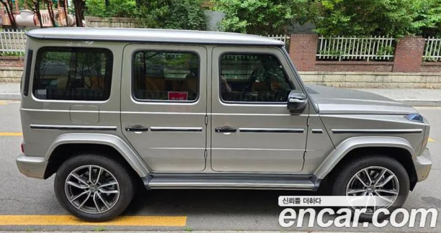 Mercedes-Benz G-Class 