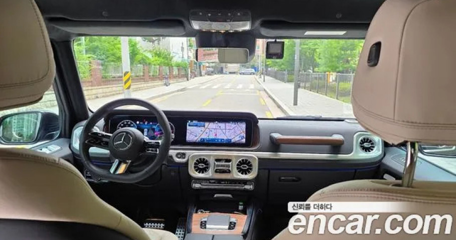 Mercedes-Benz G-Class 