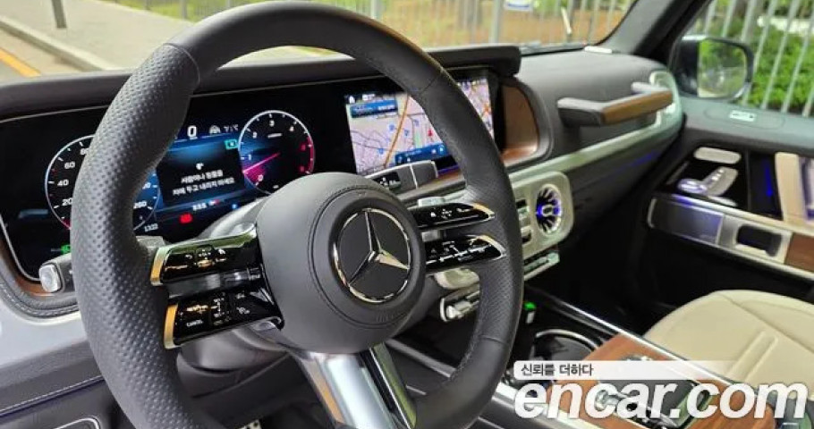Mercedes-Benz G-Class 