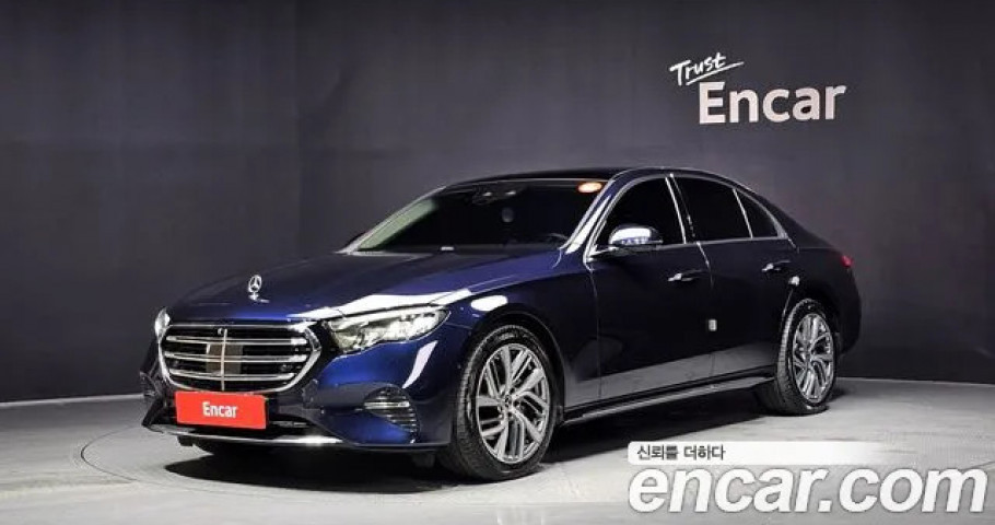 Mercedes-Benz E-Class 