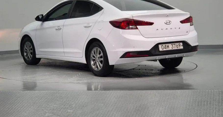 Hyundai Avante (Elantra) 